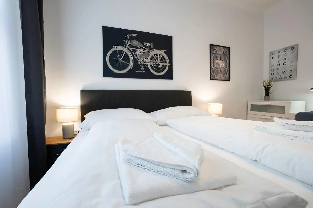 Experience Fresh Comfort In Our Brand-New Apartment In Vienna'S 17Th District